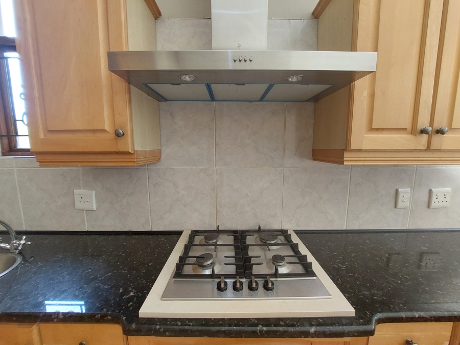 4 Bedroom Property for Sale in Panorama Western Cape